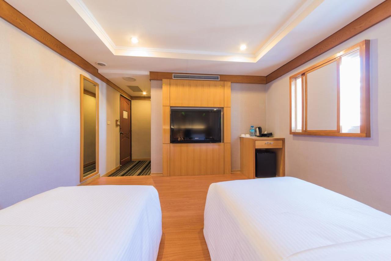 The Rivero Hotel Kaohsiung Buitenkant foto