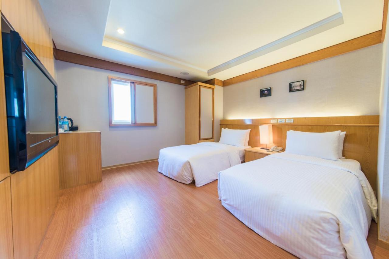 The Rivero Hotel Kaohsiung Buitenkant foto